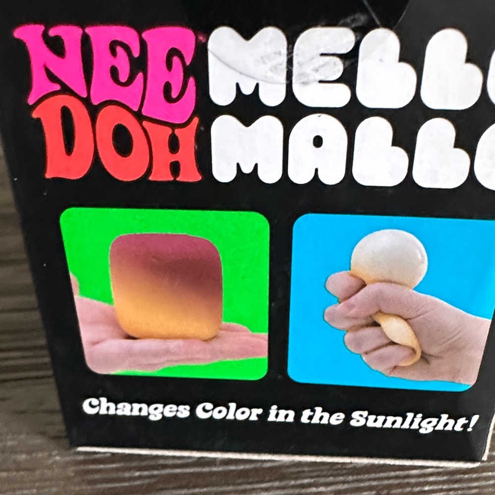 VIRAL 🌪️🐣 NeeDoh Mello Mallo Color-Changing Marshmallow Squishy - Yellow 🐣🚀 - Picture 10 of 11